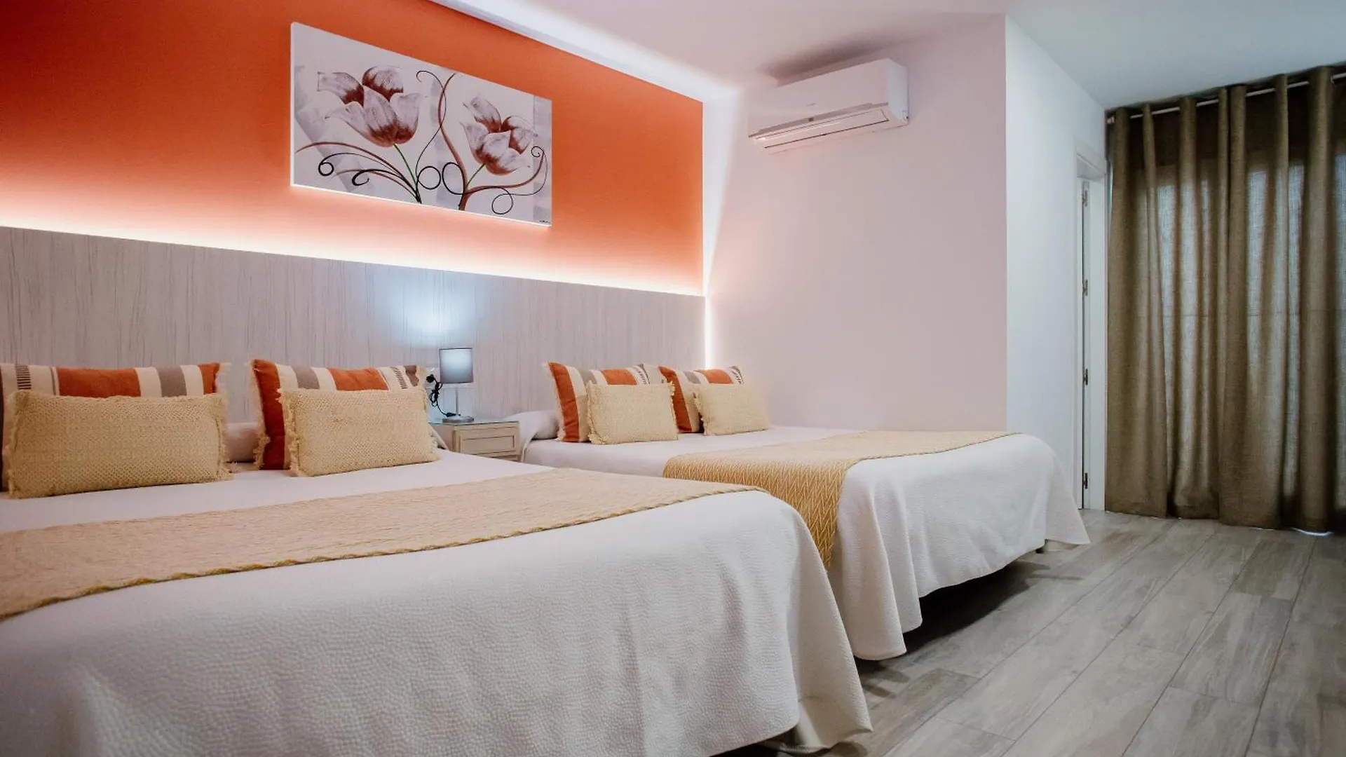 Apartamentos Turisticos Mastil 16 P2 Malaga