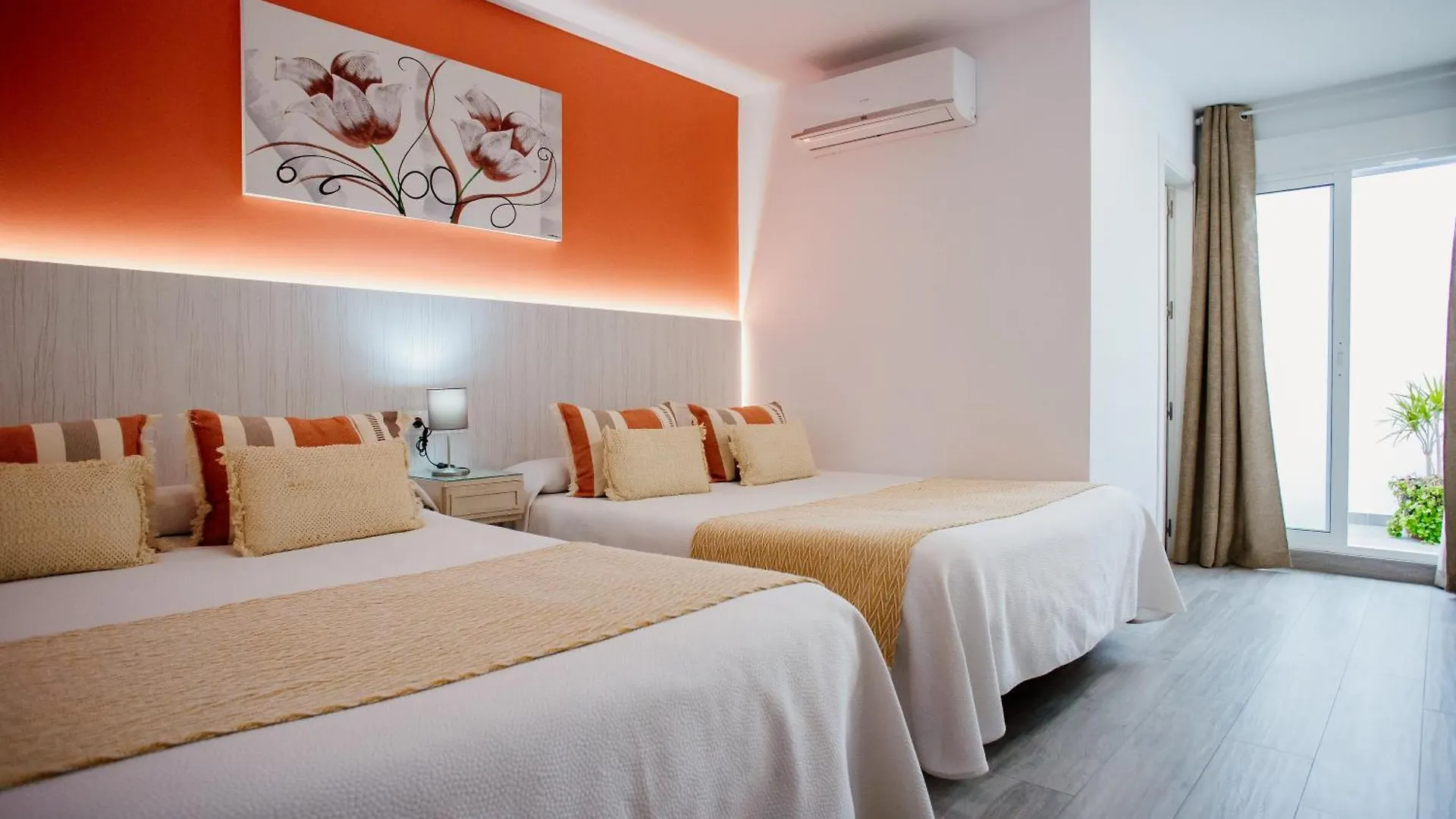 Apartamentos Turisticos Mastil 16 P2 Malaga 2*,
