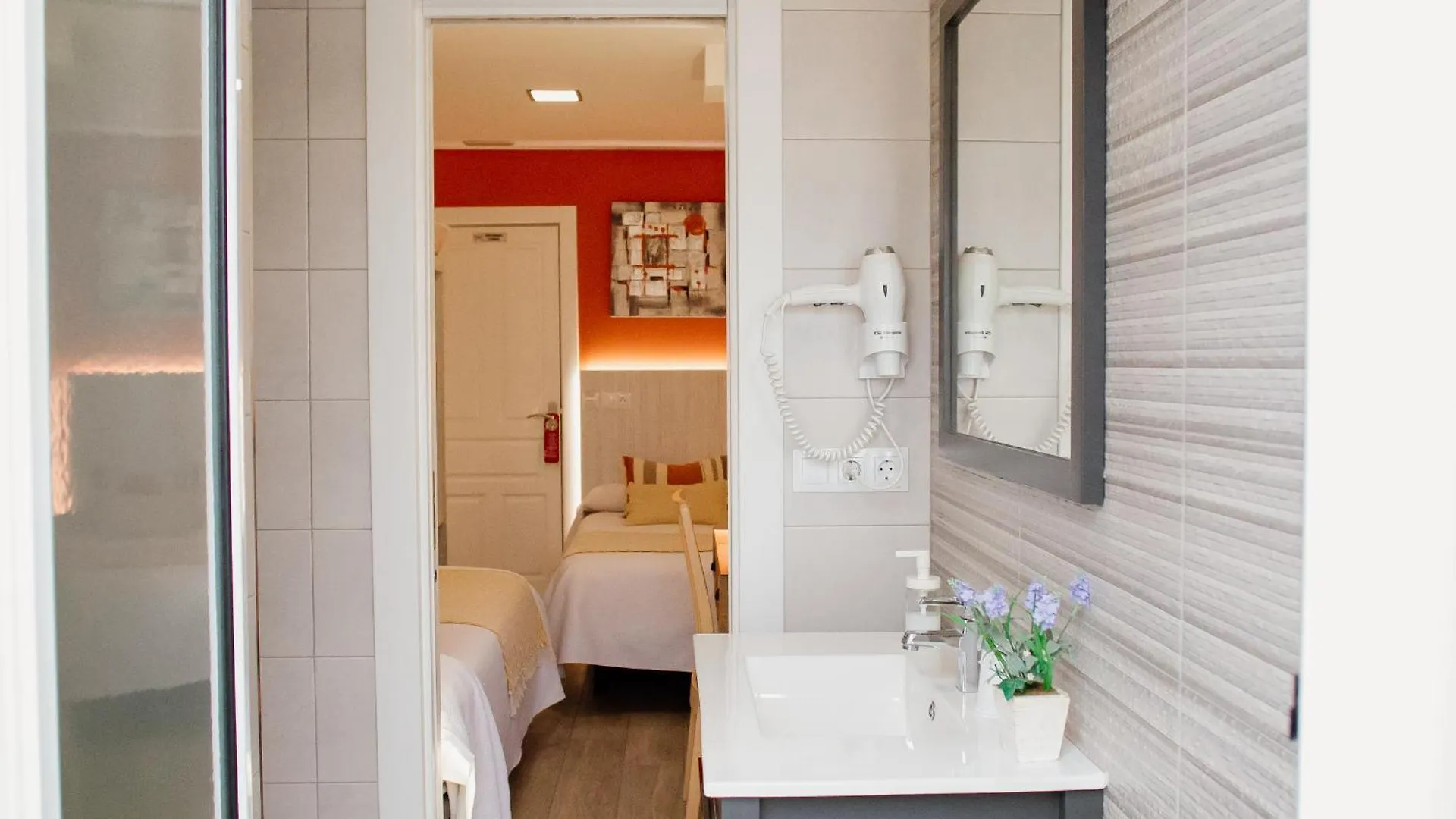 Apartamentos Turisticos Mastil 16 P2 Malaga Guest house
